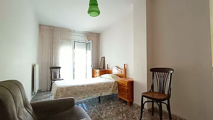 Attraktive Wohnung im Herzen von Llançà an der Costa Brava zu verkaufen