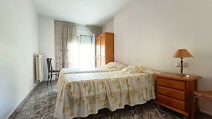 Attraktive Wohnung im Herzen von Llançà an der Costa Brava zu verkaufen