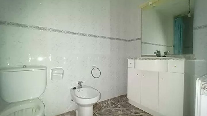 Attraktive Wohnung im Herzen von Llançà an der Costa Brava zu verkaufen