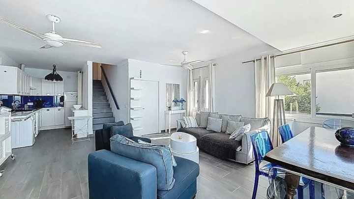 Traumhafte Duplex-Wohnung mit Meerblick in Canyelles (Roses) – Costa Brava