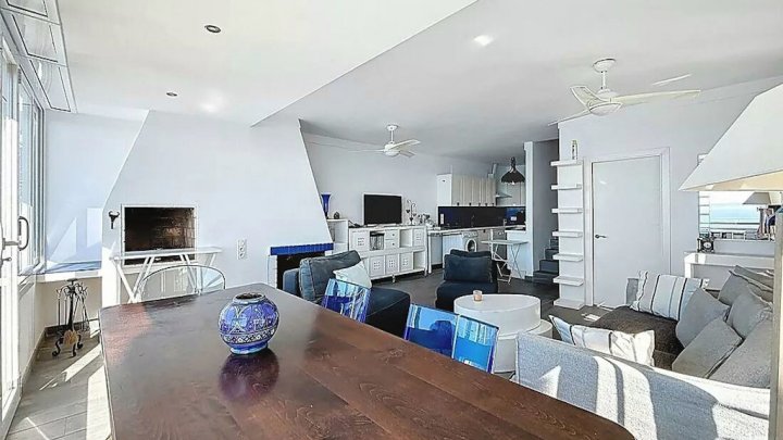 Traumhafte Duplex-Wohnung mit Meerblick in Canyelles (Roses) – Costa Brava