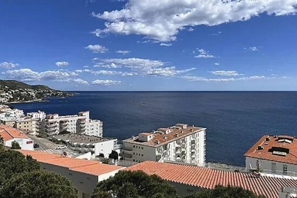 Costa Brava Appartement in Roses mit Meerblick