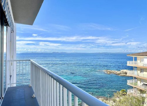 Apartment mit Meerblick und Pool in Roses - Canyelles Petites