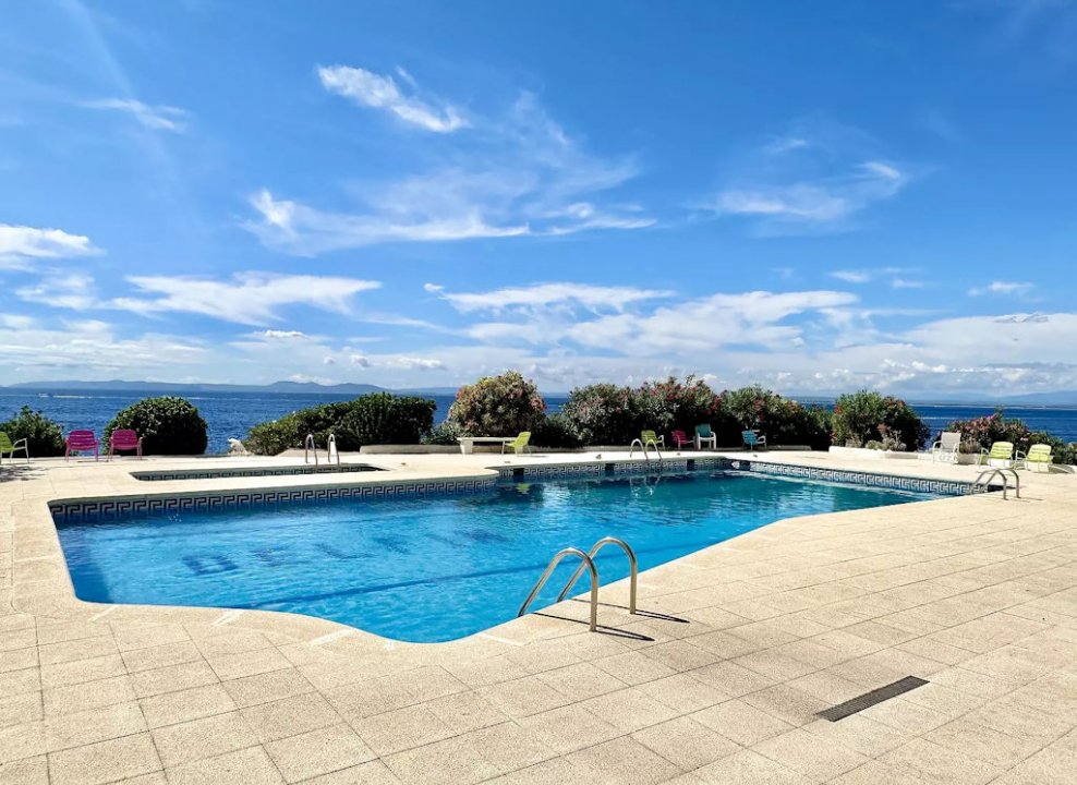 Apartment mit Meerblick und Pool in Roses - Canyelles Petites