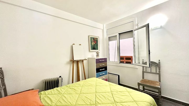 Apartamento en venta – Vista al mar y piscina – en Roses, Costa Brava
