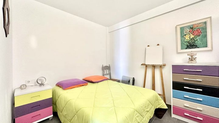 Apartamento en venta – Vista al mar y piscina – en Roses, Costa Brava
