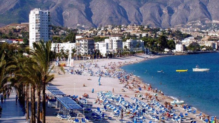 Costa Blanca Lifestyle – Exklusive Villa mit Garten, Pool und Meeresnähe zu verkaufen