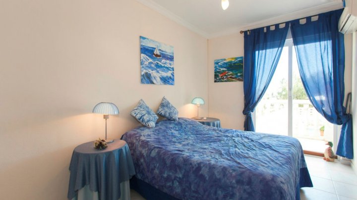 Costa Blanca Lifestyle – Exklusive Villa mit Garten, Pool und Meeresnähe zu verkaufen