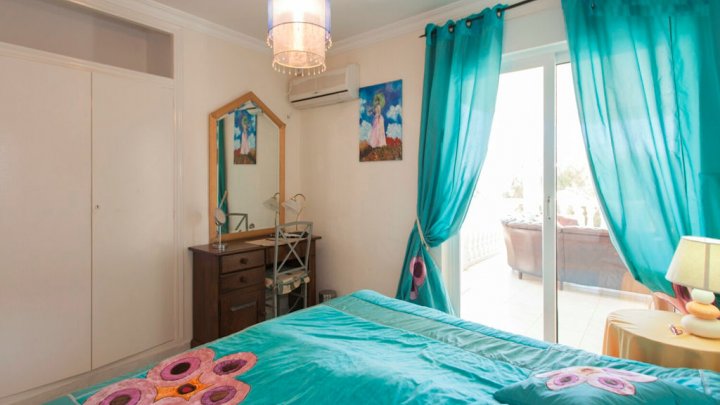 Costa Blanca Lifestyle – Exklusive Villa mit Garten, Pool und Meeresnähe zu verkaufen