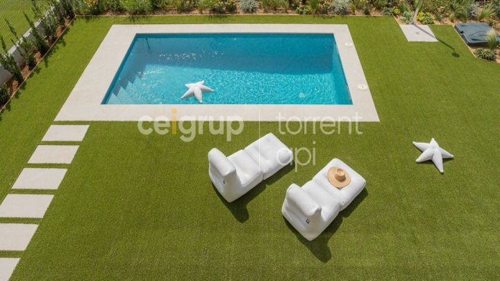 Exklusive Neubauhäuser mit privatem Garten & Pool in Pals an der Costa Brava