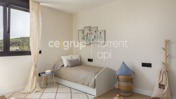 Exklusive Neubauhäuser mit privatem Garten & Pool in Pals an der Costa Brava