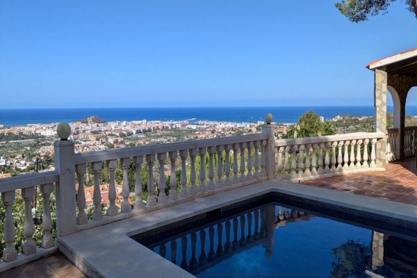 Mediterranes Ferienhaus in Dénia – Costa Blanca