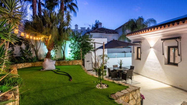 Mediterranean villa with private pool near Marbella on the Costa del Sol for sale  Español (orientado