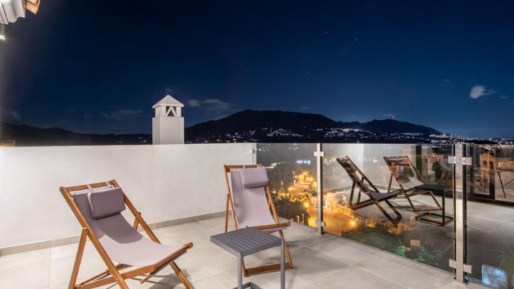Mediterranean villa with private pool near Marbella on the Costa del Sol for sale  Español (orientado