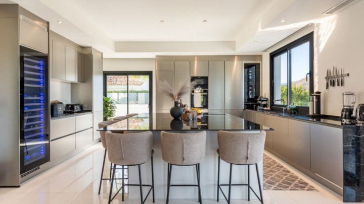 Mediterranean villa with private pool near Marbella on the Costa del Sol for sale  Español (orientado