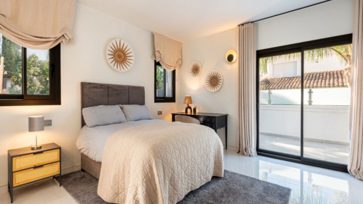 Mediterranean villa with private pool near Marbella on the Costa del Sol for sale  Español (orientado
