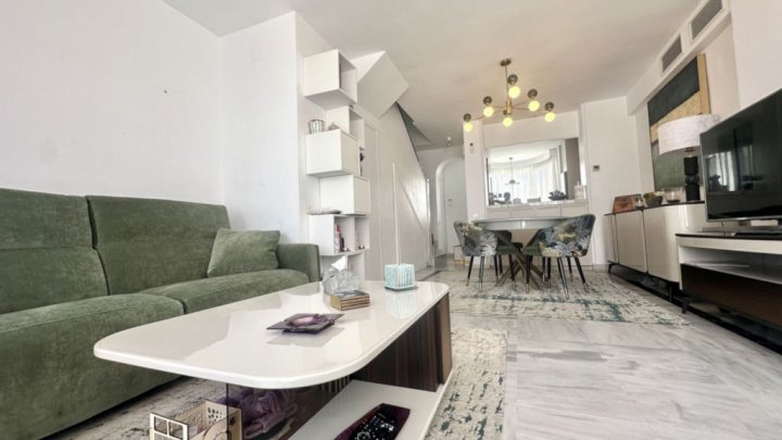 Zu verkaufen Costa del Sol in Marbella - Exklusives Appartement mit Swimmingpool am Strand 