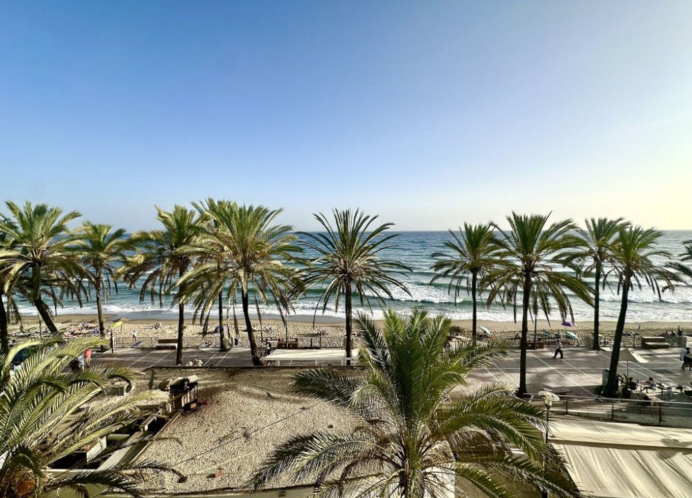 Zu Verkaufen: Appartement in Marbella am Strand der Costa del Sol