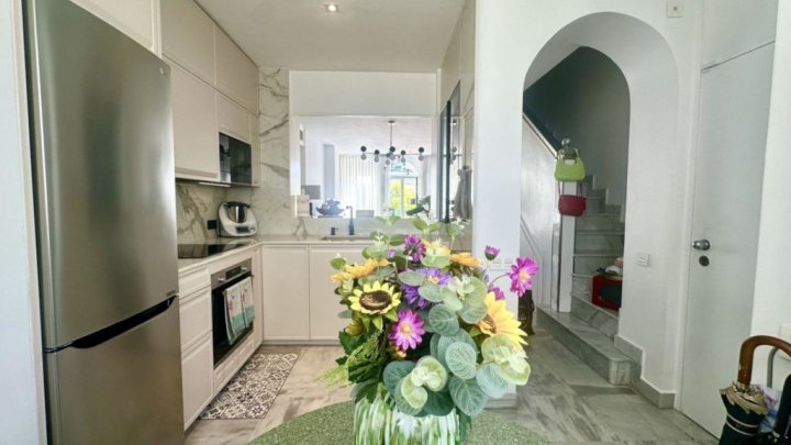 Zu verkaufen Costa del Sol in Marbella - Exklusives Appartement mit Swimmingpool am Strand 