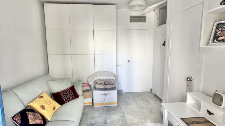 Zu verkaufen Costa del Sol in Marbella - Exklusives Appartement mit Swimmingpool am Strand 