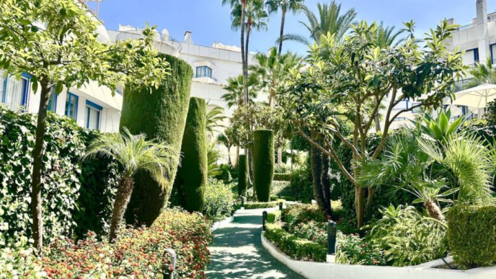 Zu verkaufen Costa del Sol in Marbella - Exklusives Appartement mit Swimmingpool am Strand 