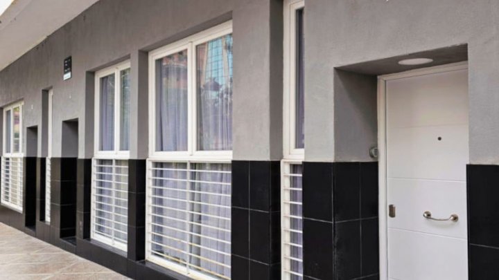Torremolinos Costa del Sol zu verkaufen - 3 Appartements in Strandnähe zu verkaufen mit Swimmingpool am Strand 
