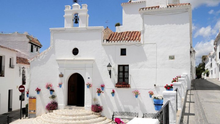 Mediterranes Ferienhaus privater Pool & Meerblick in Valtocado, Costa del Sol zu verkaufen
