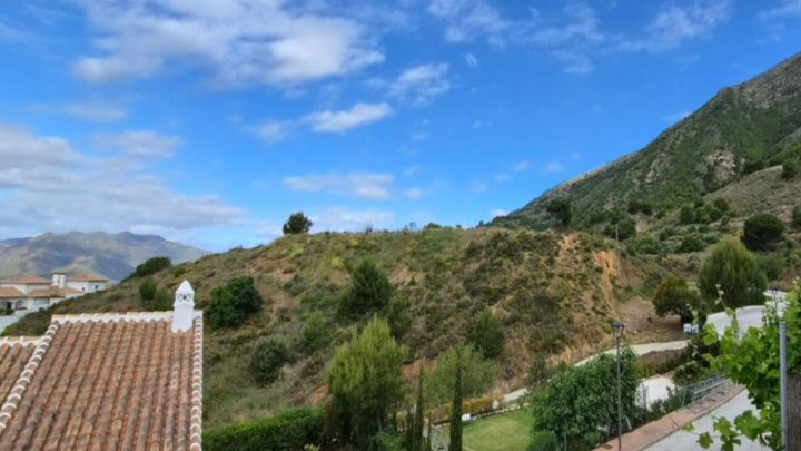 Mediterranes Ferienhaus privater Pool & Meerblick in Valtocado, Costa del Sol zu verkaufen