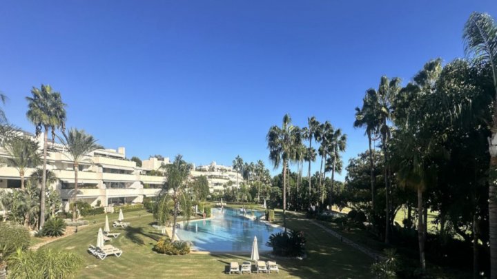 Luxusapartment bei Marbella an der Costa del Sol – direkt am Golfplatz zu verkaufen