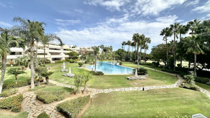 Luxusapartment bei Marbella an der Costa del Sol – direkt am Golfplatz zu verkaufen