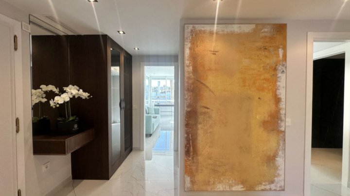 Luxury apartment near Marbella on the Costa del Sol – for sale directly on the golf course.