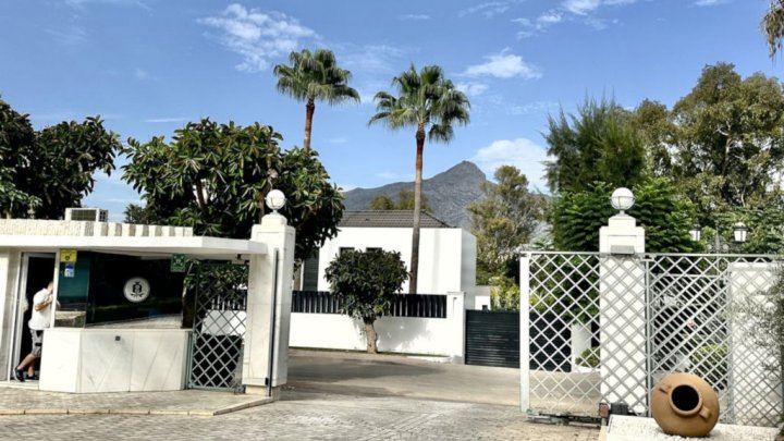 Luxusapartment bei Marbella an der Costa del Sol – direkt am Golfplatz zu verkaufen