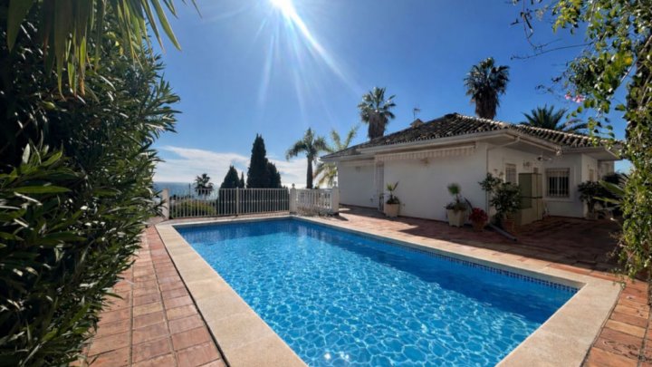 Luxury Holiday Villa with Private Pool and Sea Views for Sale near Marbella, Costa del Sol