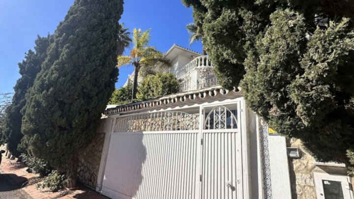 Luxury Holiday Villa with Private Pool and Sea Views for Sale near Marbella, Costa del Sol
