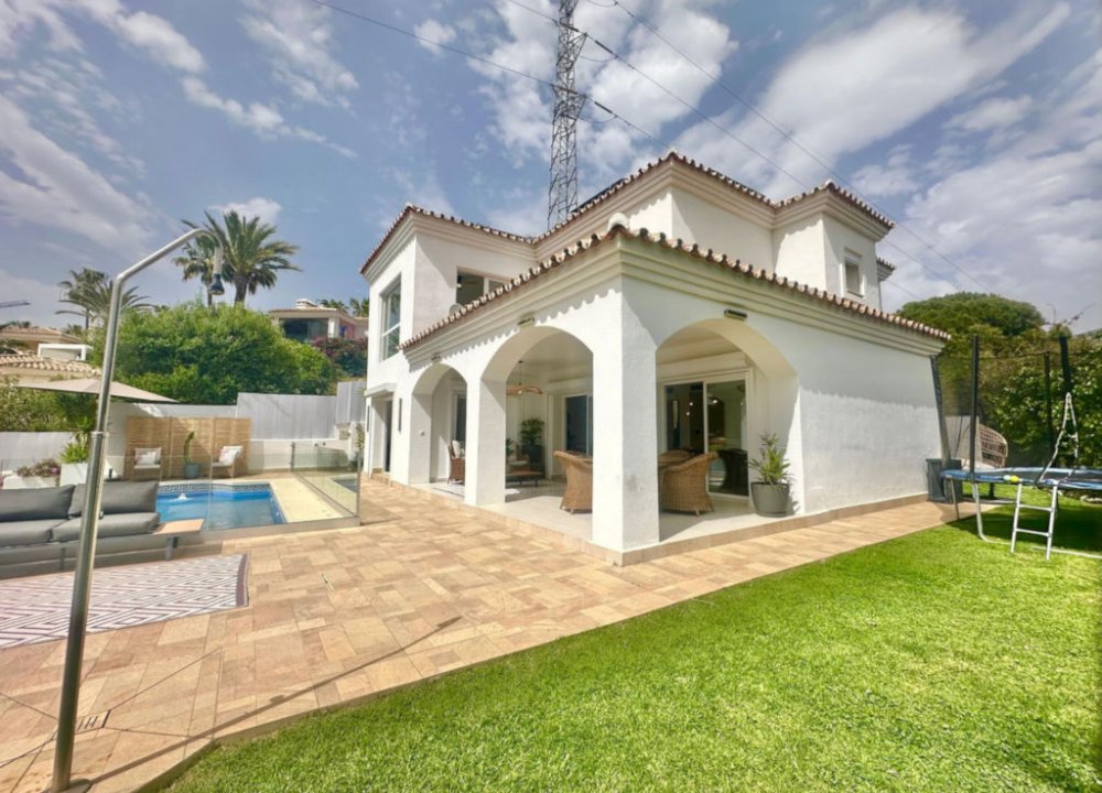 Costa del Sol Ferienhaus Spanien am Meer mit privatem Pool