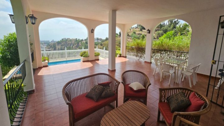 Exclusiva villa con vistas al mar en Campo Mijas cerca de Marbella – lujo y privacidad