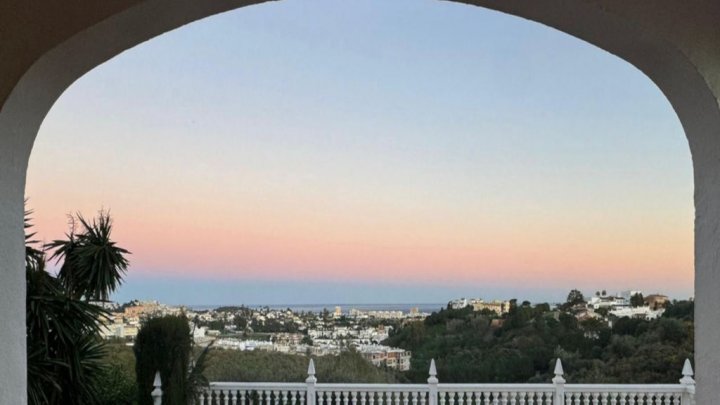 Exclusiva villa con vistas al mar en Campo Mijas cerca de Marbella – lujo y privacidad
