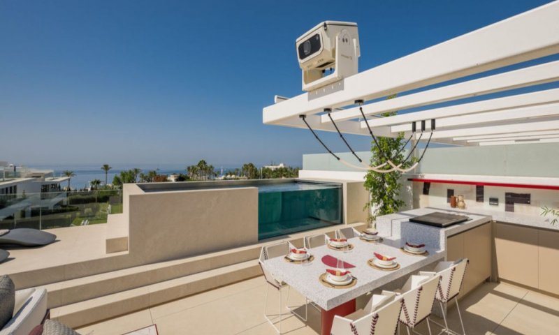Villa de luxe neuve à Marbella, Costa del Sol, avec vue sur la mer et prestations haut de gamme