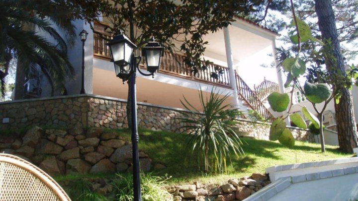 Lloret de Mar Ferienhaus kaufen - Villa mit Pool in Cala Canyelles – Costa Brava