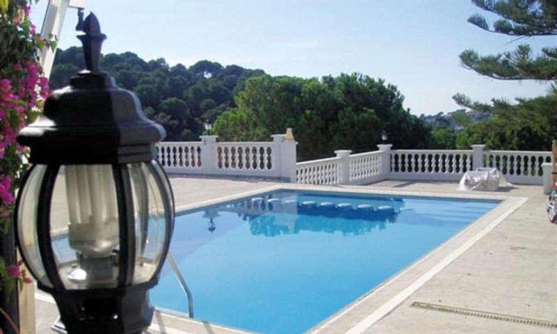 Lloret de Mar Ferienhaus kaufen - Villa mit Pool in Cala Canyelles – Costa Brava