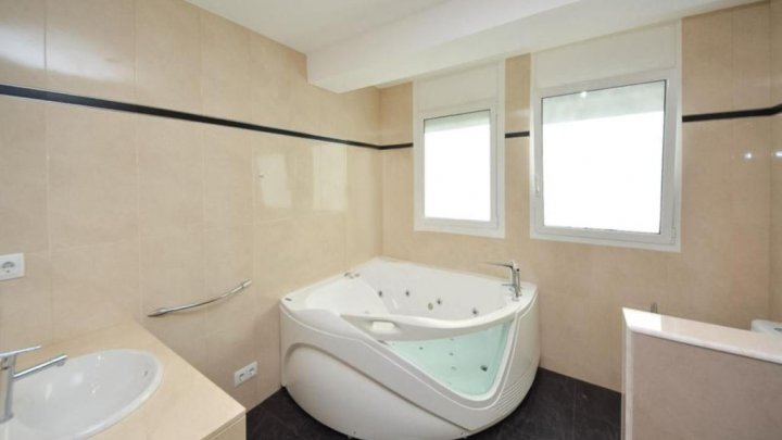Lloret de Mar Ferienhaus kaufen - Villa mit Pool in Cala Canyelles – Costa Brava