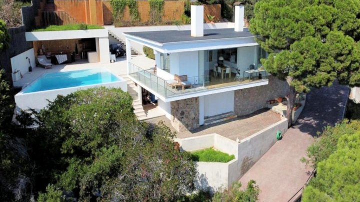 Maison à vendre à Lloret de Mar – Villa avec piscine à Roca Grossa-Serra Brava, Costa Brava