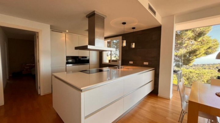 Maison à vendre à Lloret de Mar – Villa avec piscine à Roca Grossa-Serra Brava, Costa Brava
