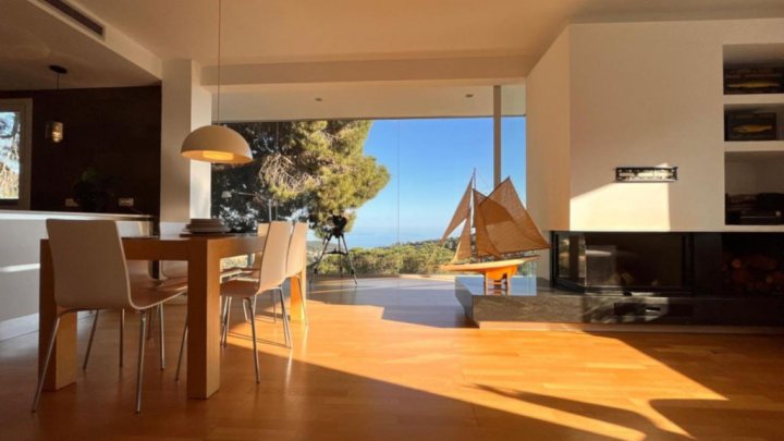 Maison à vendre à Lloret de Mar – Villa avec piscine à Roca Grossa-Serra Brava, Costa Brava