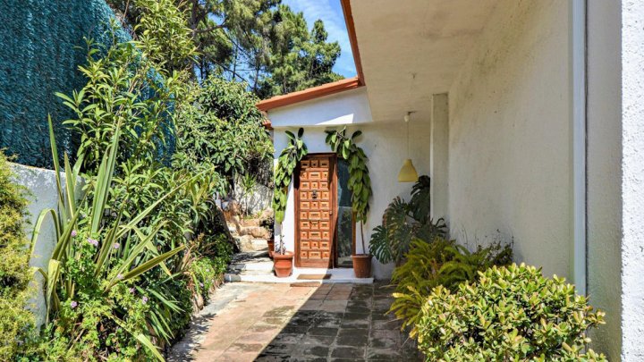 Ferienhaus in Lloret de Mar kaufen – Villa mit Pool, Meerblick und 2 Apartments