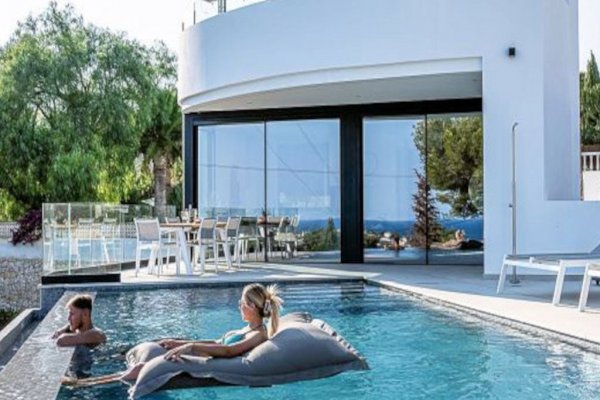 Luxusvilla in Benissa Costa – Meerblick, Pool und mediterranes Lebensgefühl.