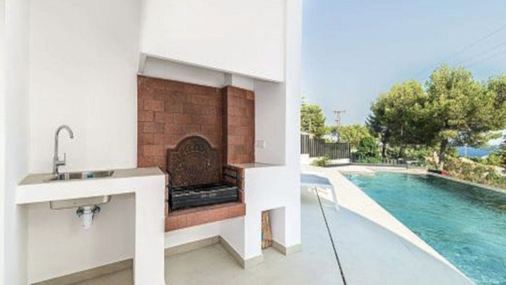 Exklusive Luxusvilla in Benissa Costa mit Panoramameerblick und privatem Pool