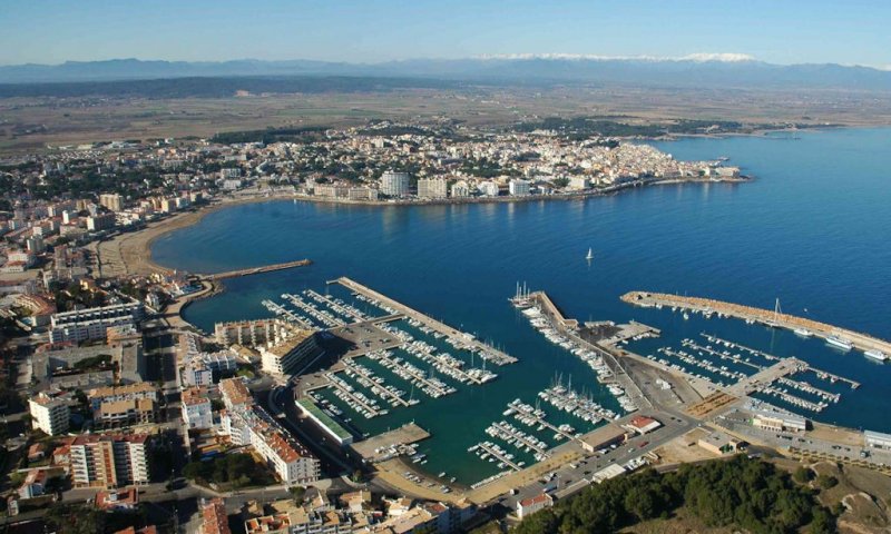 Terrain constructible à vendre au centre de L'Escala, Costa Brava, Espagne.