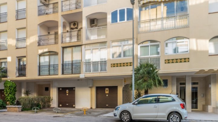 Apartamento con vistas panorámicas en una ubicación privilegiada de Empuriabrava, junto al Mediterráneo