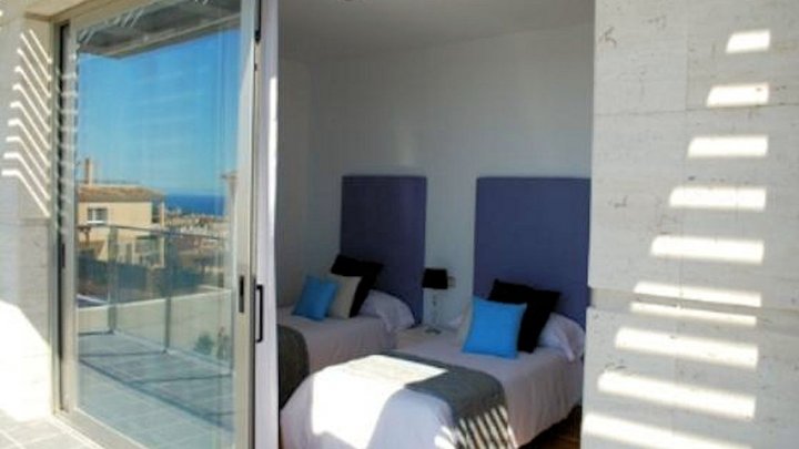 Exklusive Luxusvilla mit Meerblick und Privatpool bei Benidorm – Traumimmobilie an der Costa Blanca zu verkaufen